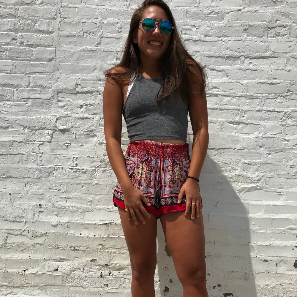 Meet your Posher, Julia